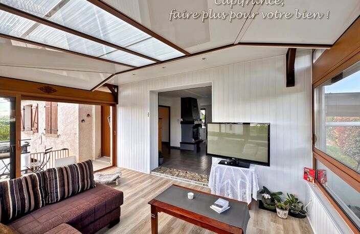 LA CLAYETTE (71) Maison à vendre,150 m², 8 pièces, 5 chambres, piscine sur terrain de 771 m² — photo 4