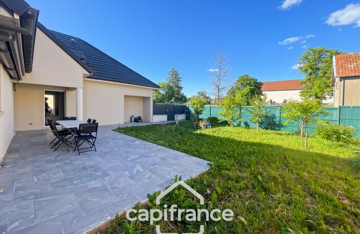 Maison contemporaine lumineuse de 160 m² avec piscine et fort potentiel — photo 5