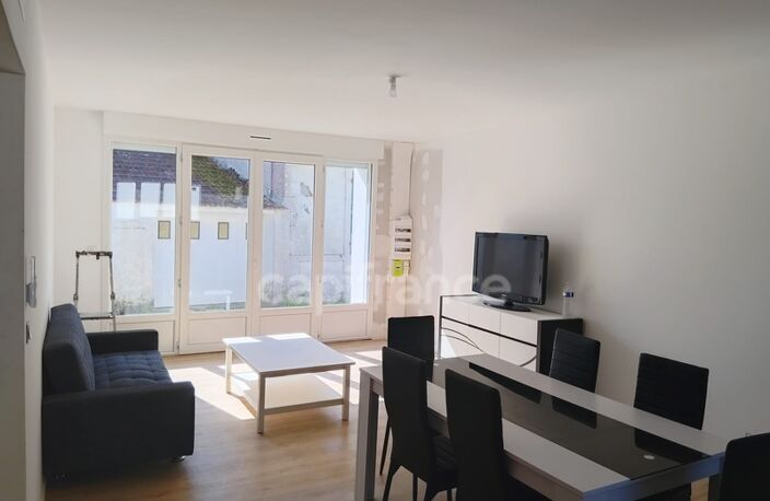 Maison 3 pièces  LE CHATEAU D OLERON — photo 2