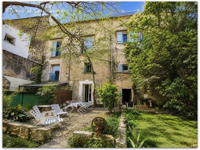 Immeuble 360m² habitable environ à vendre avec 6 appartements et double jardin - PEZENAS (34120) — photo 1