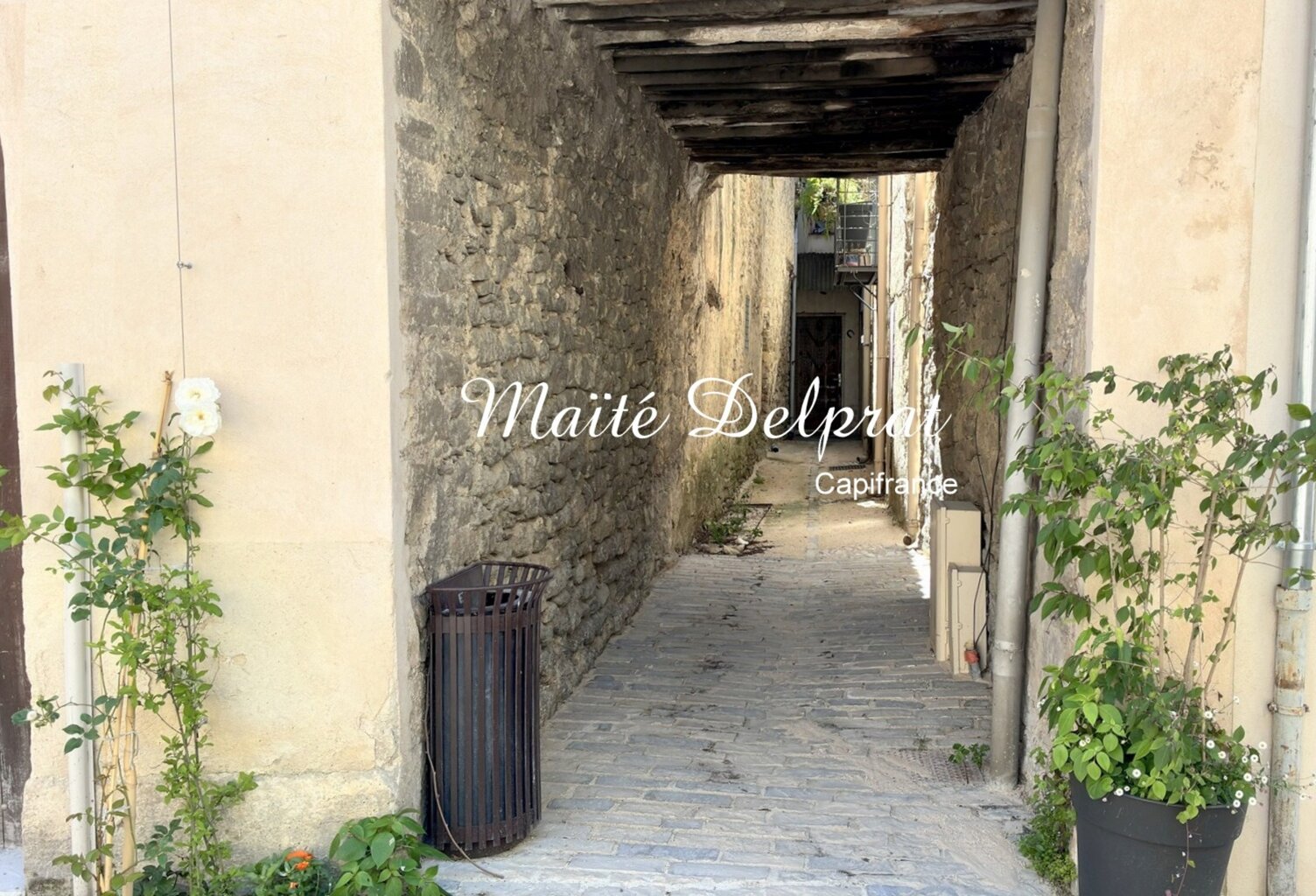 Maison de village avec jardin, volumes exceptionnels et potentiel locatif MALAUCENE (84) — photo 1