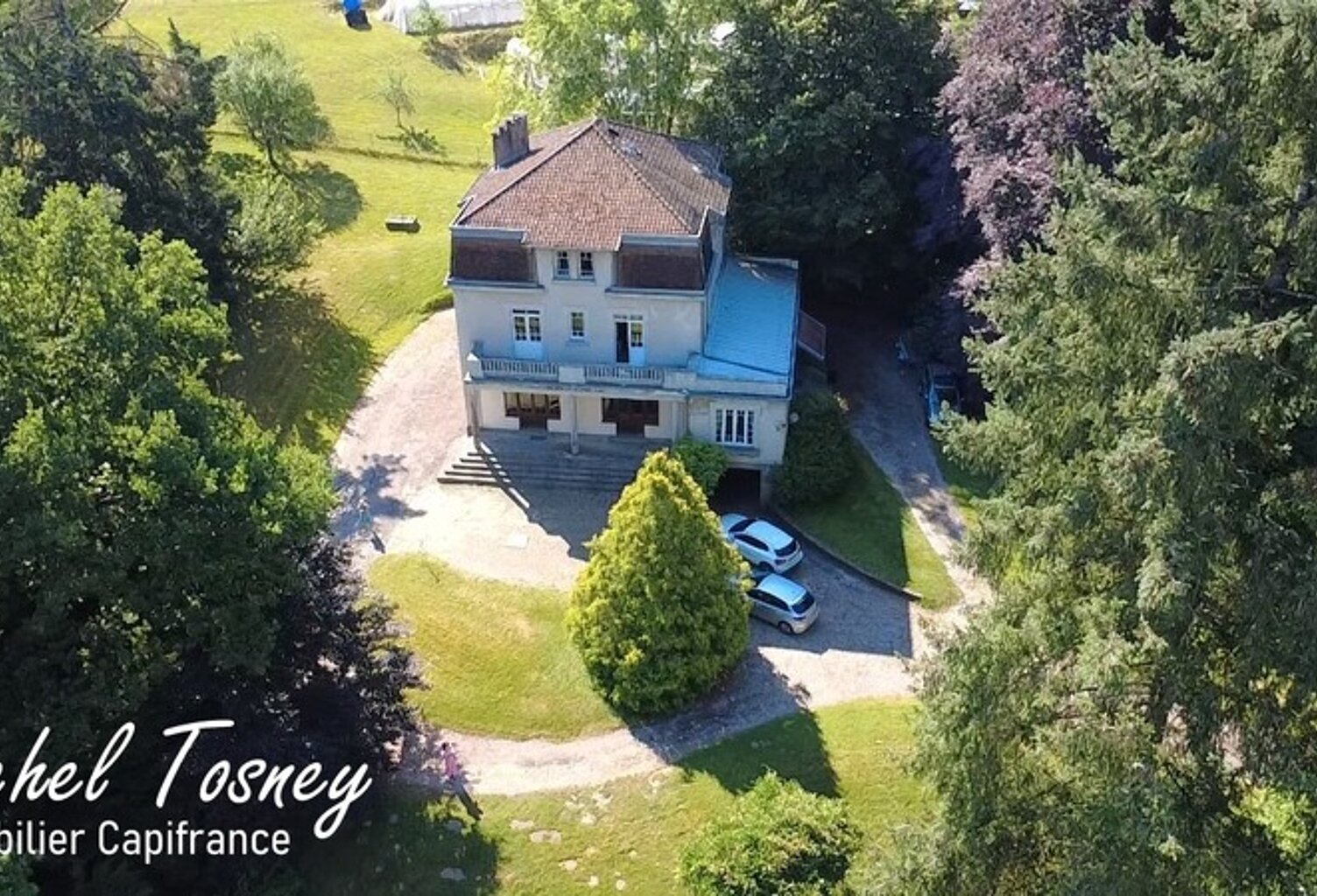 Secteur Fougerolles, Belle Maison bourgeoise  T9 sur terrain de 75 ares ! — photo 1