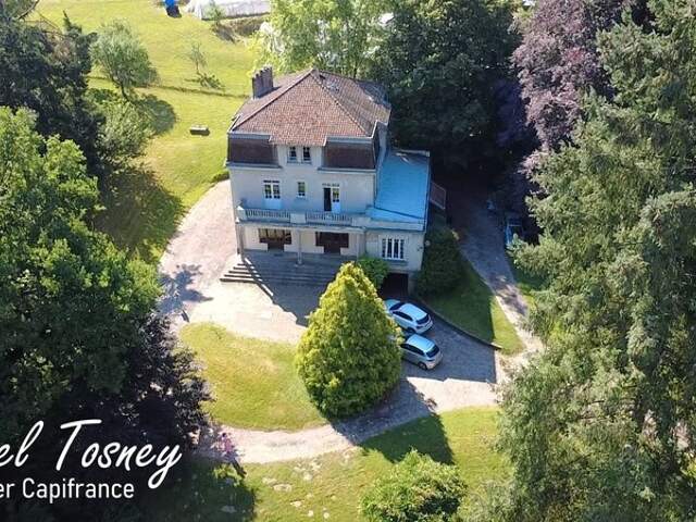 Secteur Fougerolles, Belle Maison bourgeoise  T9 sur terrain de 75 ares ! — photo du bien