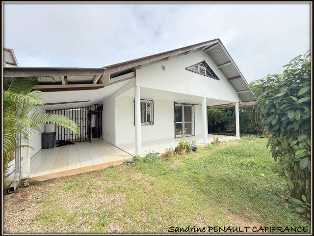 A VENDRE A KOUROU (97310) UNE CHARMANTE MAISON T5 DE 106 m² - TERRAIN DE 440 m² - AU PRIX DE 318 000 € — photo du bien