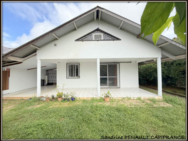 A VENDRE A KOUROU (97310) UNE CHARMANTE MAISON T5 DE 106 m² - TERRAIN DE 440 m² - AU PRIX DE 310000 € — photo du bien