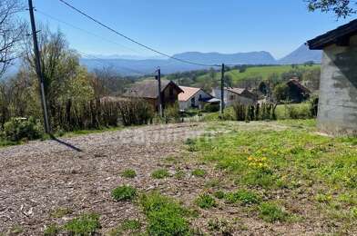 Terrain  330000 €