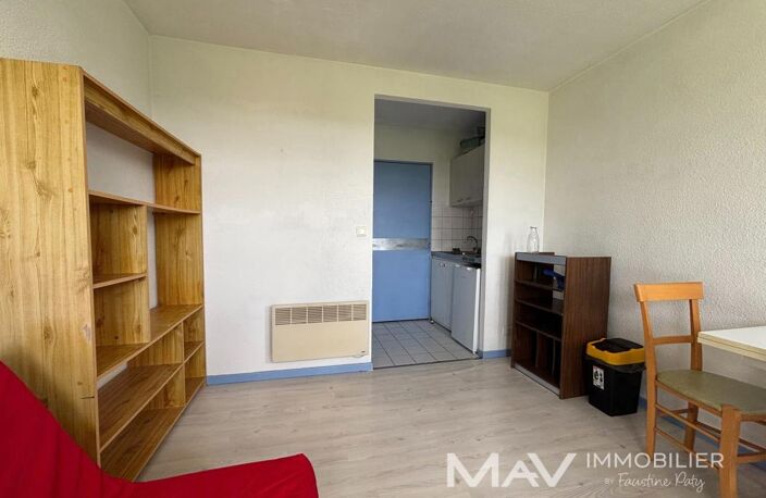 LONGUENESSE - STUDIO DE 18,90m² AVEC UNE PLACE DE PARKING — photo 3