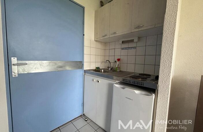 LONGUENESSE - STUDIO DE 18,90m² AVEC UNE PLACE DE PARKING — photo 4