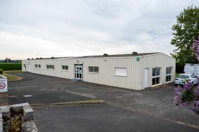 Local industriel  75000 €