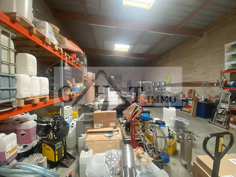 BÂTIMENT INDÉPENDANT À LOUER – 455 M² – LE COUDRAY-MONTCEAUX — photo 1