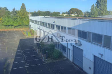 Local industriel  5650000 €