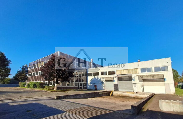 À vendre Entrepôt & bureaux 3969m²- BUC — photo 2