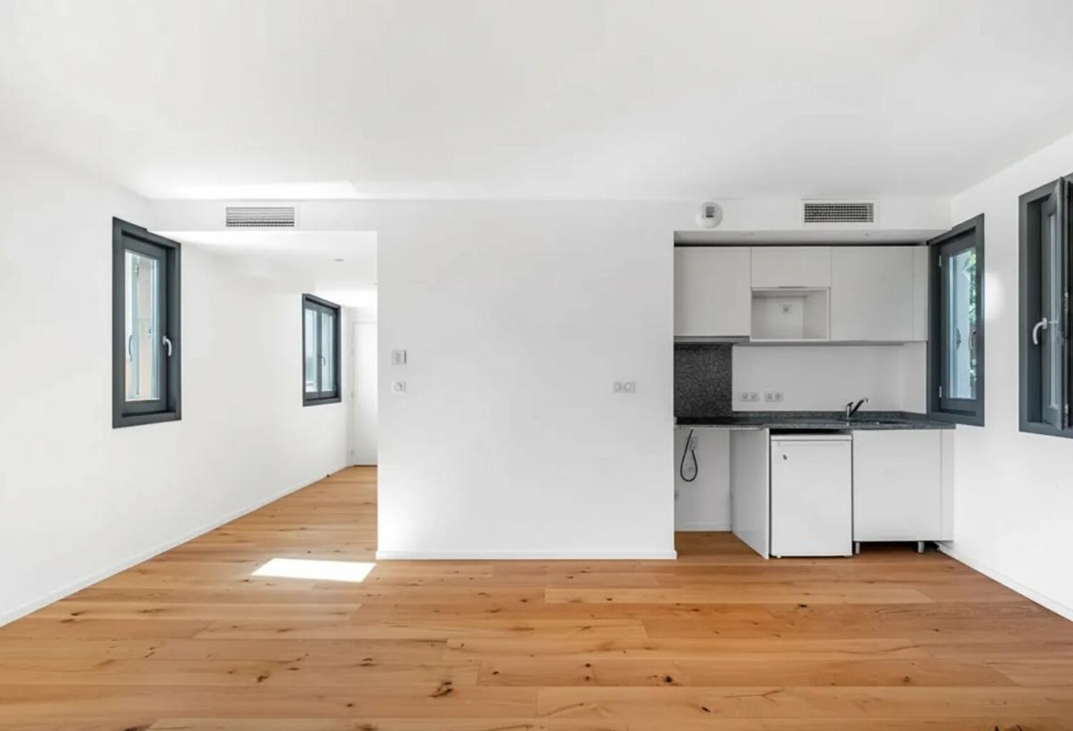 2 pièces lumineux de 48 m² à Antibes — photo 1