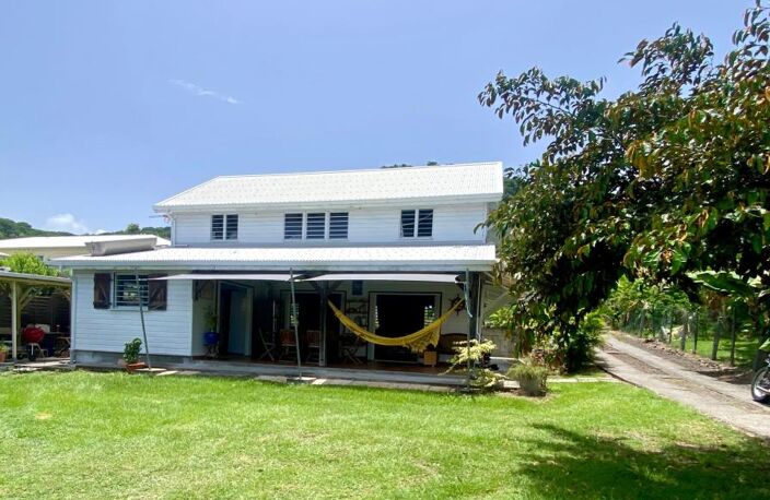 LE MARIN – Ensemble immobilier avec 2 maisons, terrain de 1 200 m² et local commercial – Idéal investisseur — photo 3