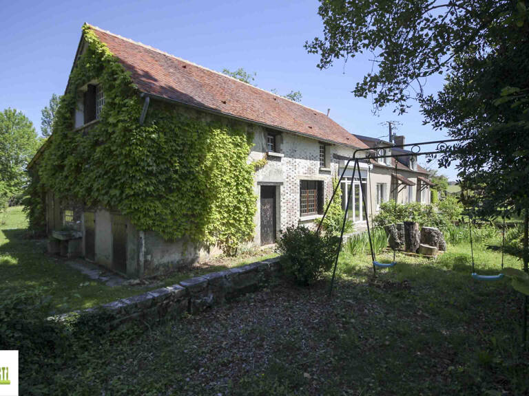 Longère de charme sur plus de 15000m2 de terrain avec mare — photo 1
