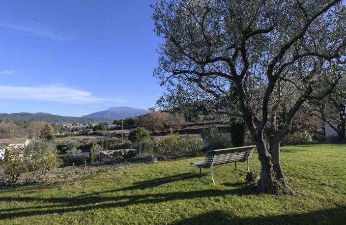 PROPRIETE- VILLA -BASTIDE PROVENCALE AVEC VUES 84110 VAISON 240M² HAB10 PIECES 5/6 CHAMBRES TERRAIN 3068M² — photo 2