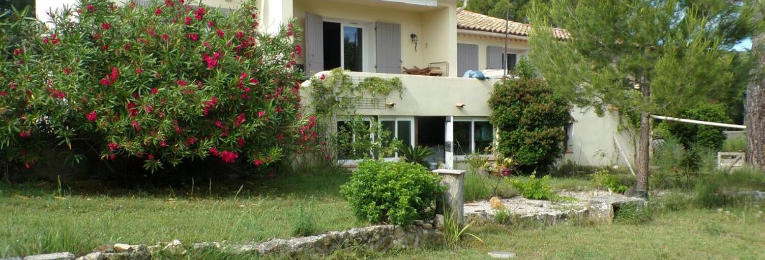 Maison 5 Pièces 115 m² à vendre à Saint-Martin-de-la-Brasque (84760)