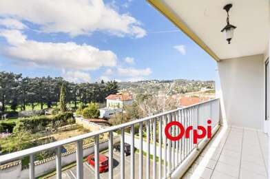 Appartement 3 pièces 220000 €