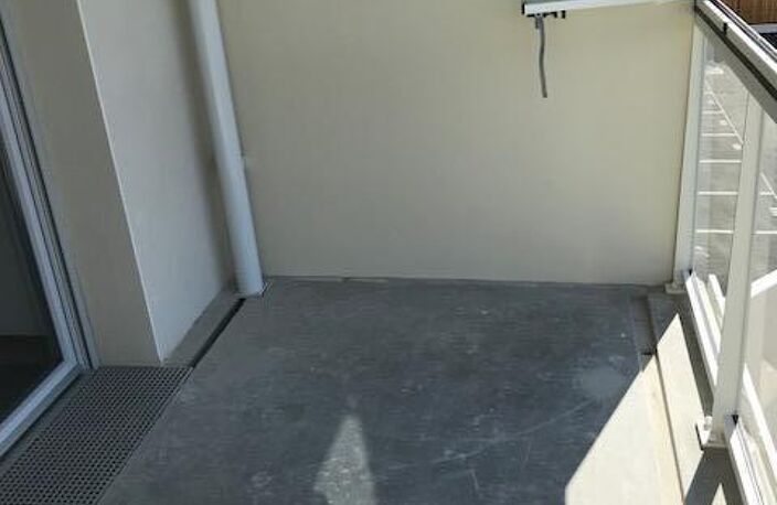 Location appartement 4 pièces 84 m² à Cenon (33150) — photo 5