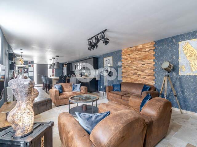 Maison À Vendre — photo du bien