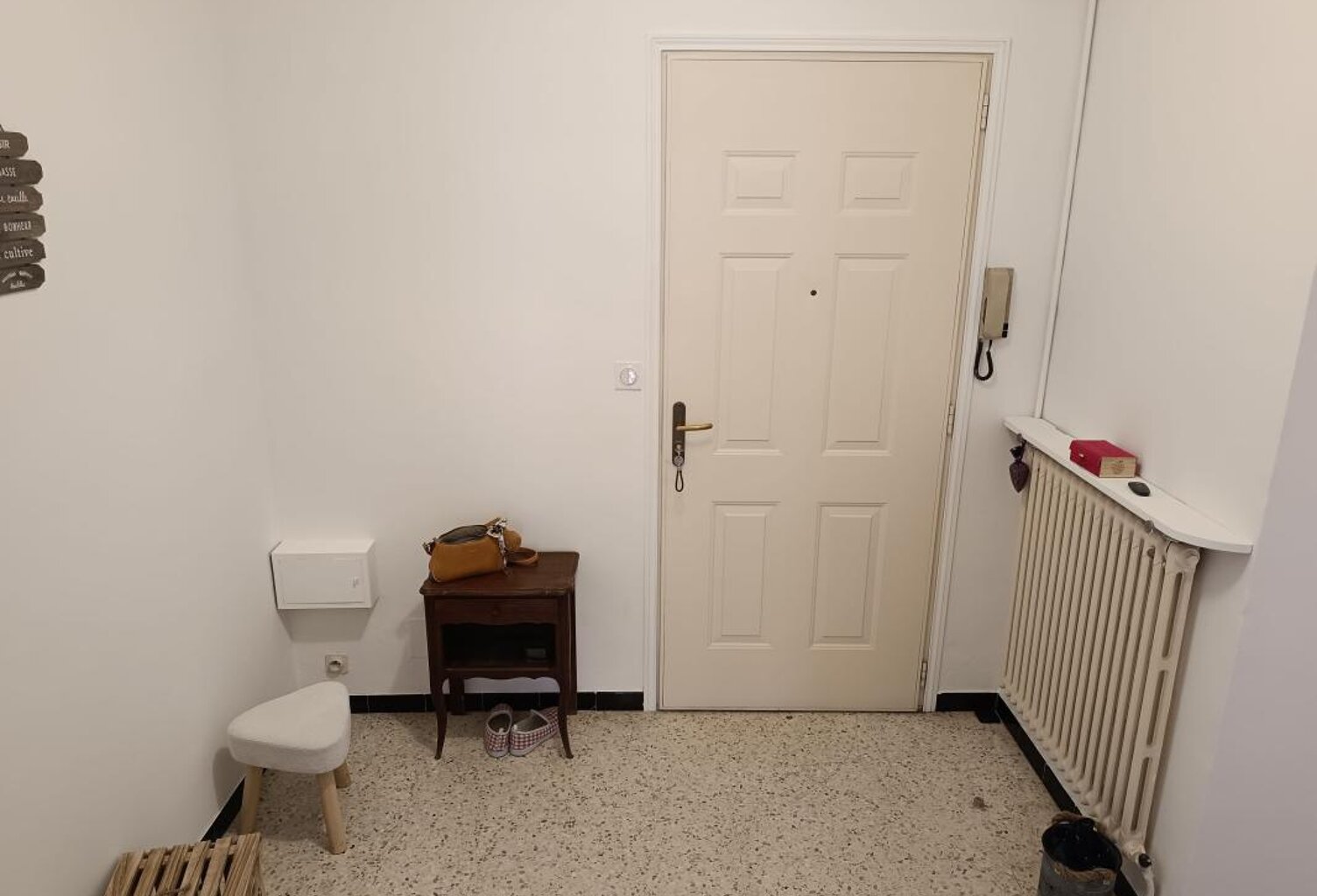 Appartement À Vendre — photo 1