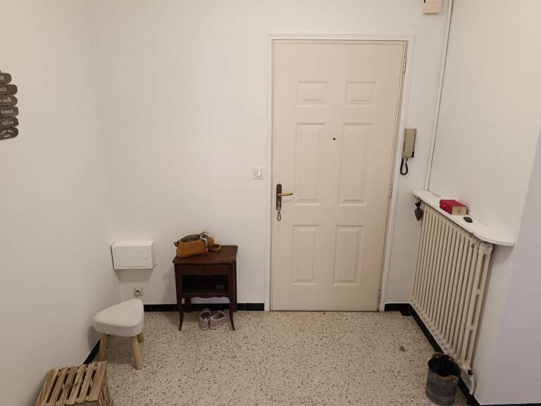 Appartement À Vendre — photo 1