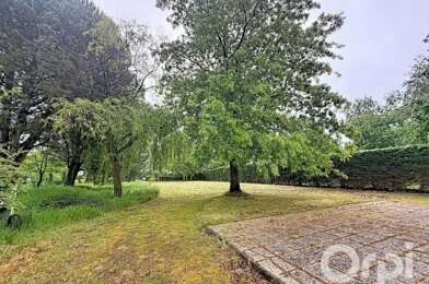 Maison  26000 €