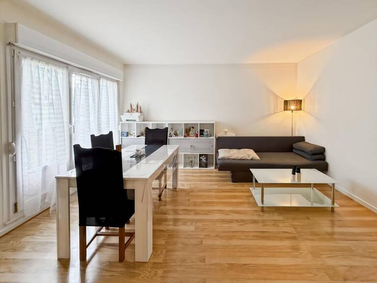 Appartement À Vendre T2, RDC avec place de parking et cave — photo 1