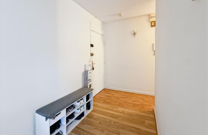 Appartement À Vendre T2, RDC avec place de parking et cave — photo 4