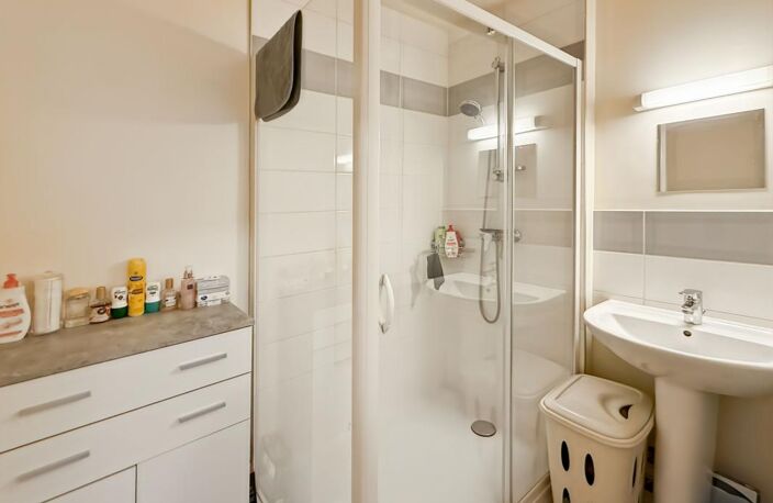 Appartement À Vendre T2, RDC avec place de parking et cave — photo 5