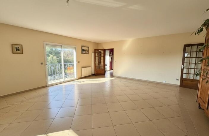 Plassac. Villa contemporaine vue estuaire. 7 pièces dont 5 chambres. Piscine. Double garage — photo 3