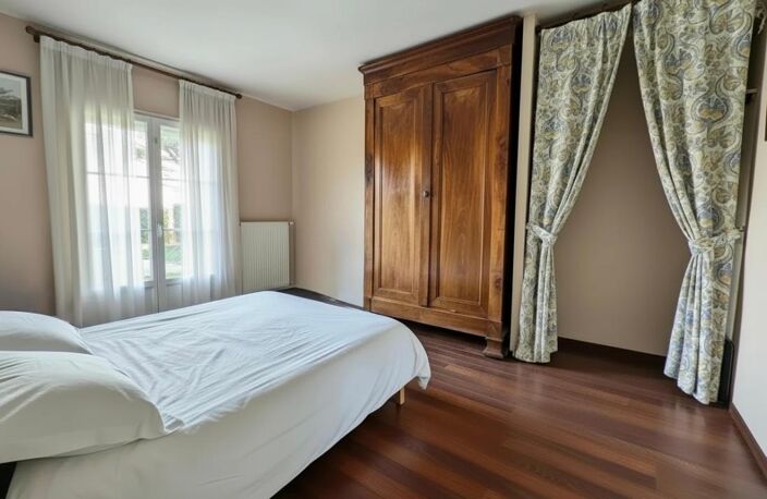 Plassac. Villa contemporaine vue estuaire. 7 pièces dont 5 chambres. Piscine. Double garage — photo 5