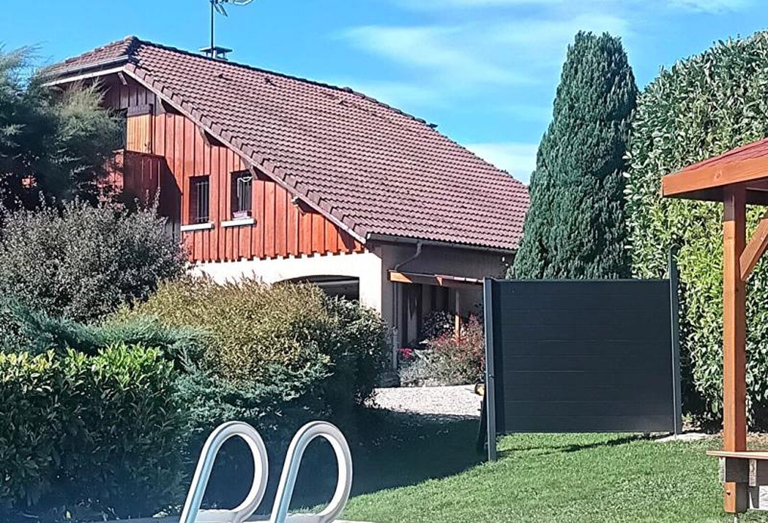 Vue exceptionnelle & esprit chalet : villa atypique à AROMAS — photo 1