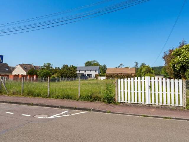 TERRAIN CONSTRUCTIBLE DE 431 M2 - PACY SUR EURE CENTRE - 72000  HAI — photo du bien