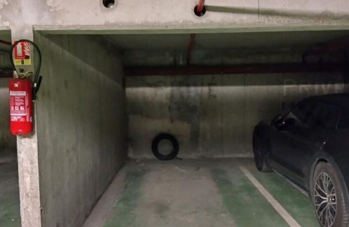 Belle place de parking Thibouméry/Alleray — photo 2
