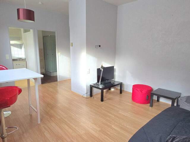 Appartement T1, meublé, d'une surface de 27.40 m², dans le centre ville de Périgueux — photo du bien