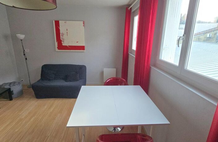 Appartement T1, meublé, d'une surface de 27.40 m², dans le centre ville de Périgueux — photo 2