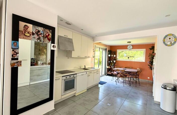 Superbe Villa  4 faces, 150 M² avec piscine et sans vis à vis — photo 5