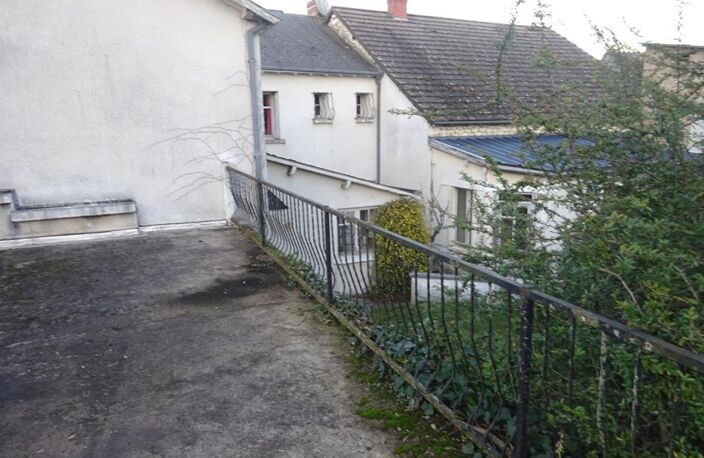 Maison Azay Le Ferron 9 pièce(s) 162 m2 — photo 3