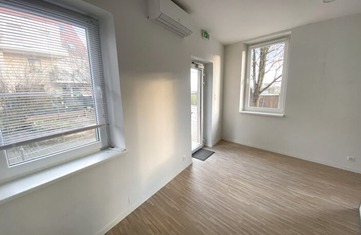 TRUCHTERSHEIM - Local commercial / professionnel — photo 5