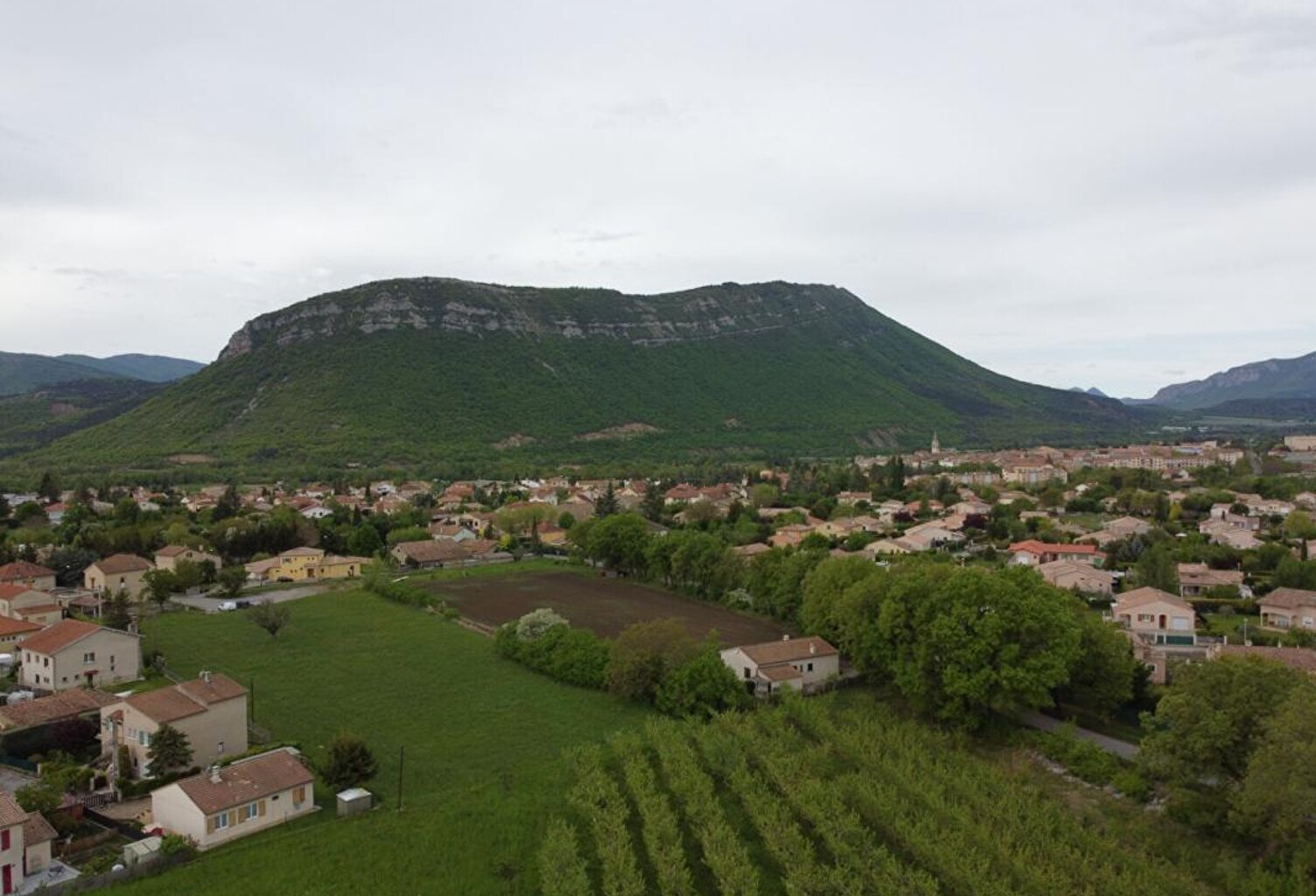 Terrain Laragne Monteglin 416 m2 LOT 16 — photo 1