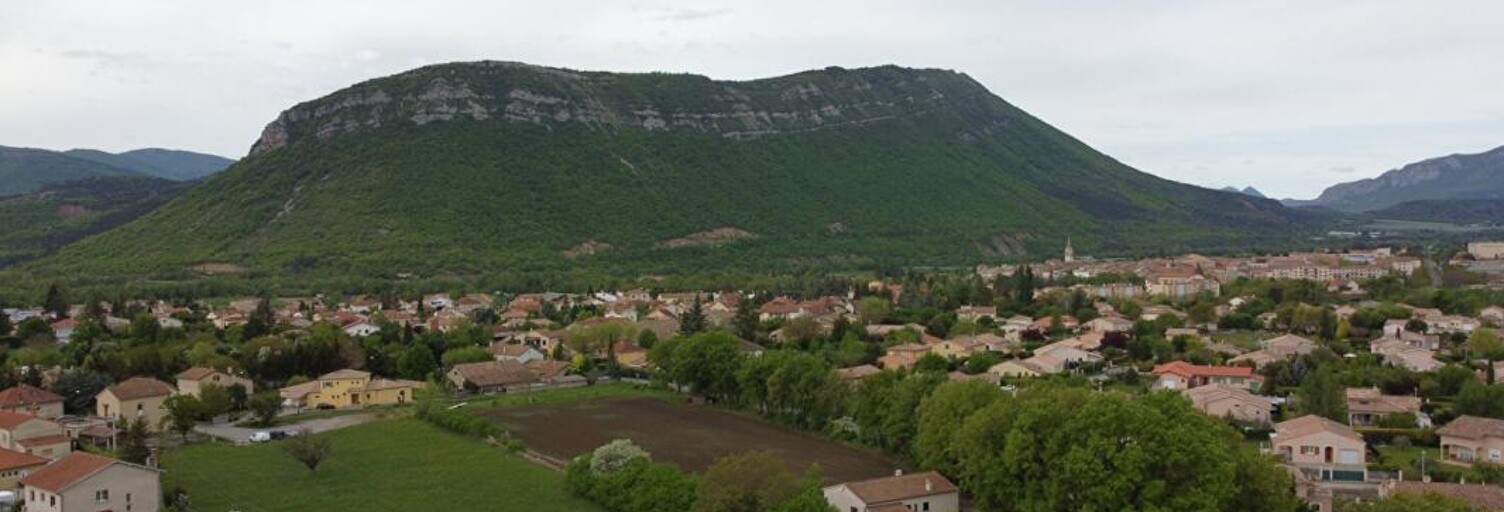 Terrain  416 m² à vendre à Laragne-Montéglin (05300)