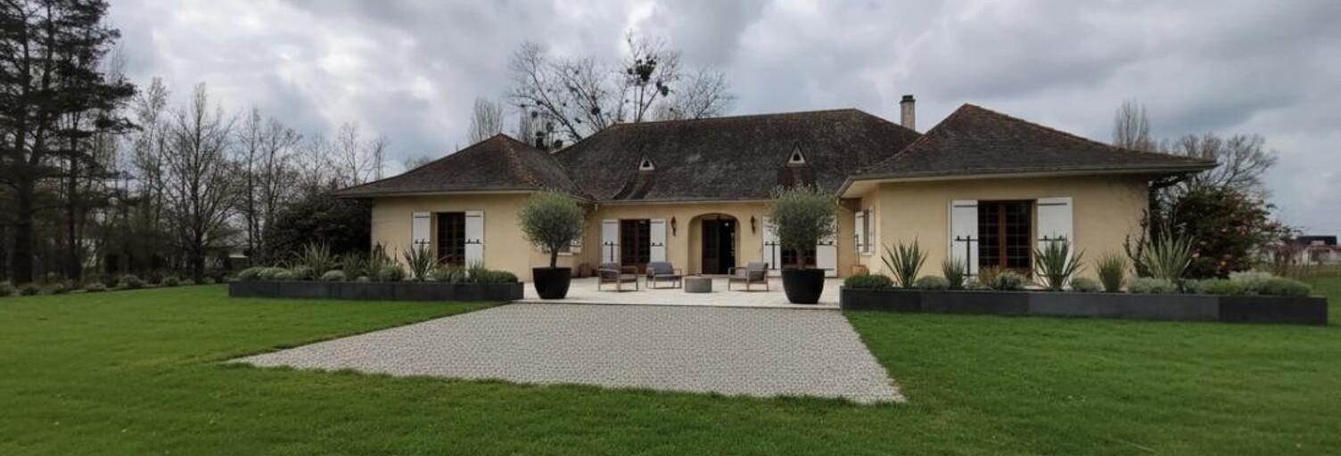 Maison 10 Pièces 300 m² à vendre à Saint-Denis-de-Pile (33910)