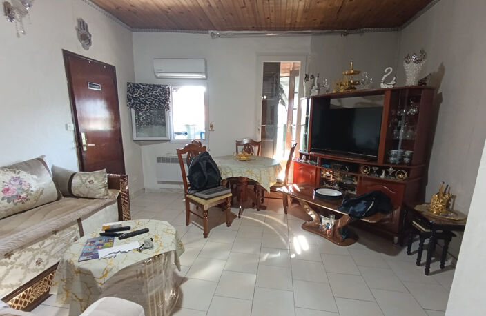 Appartement T2 loué avec balcon et vue dégagée   Quartier Sa — photo 2