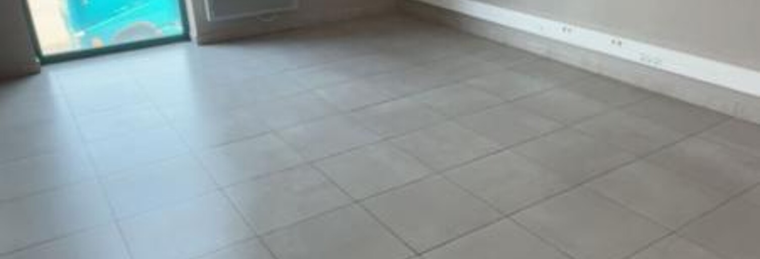 Bureau  17 m² à louer à Oiry (51530)