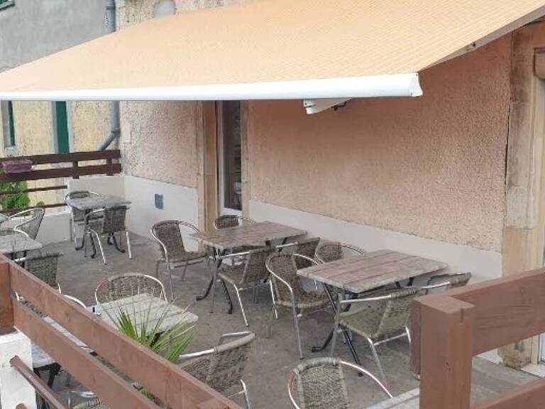 EXCLUSIVITÉ – OPPORTUNITÉ RARE : BAR, SNACK, GRILL AVEC LICENCE IV – CLÉ EN MAIN – TERRASSE, JARDIN – LOYER 600 € — photo 1