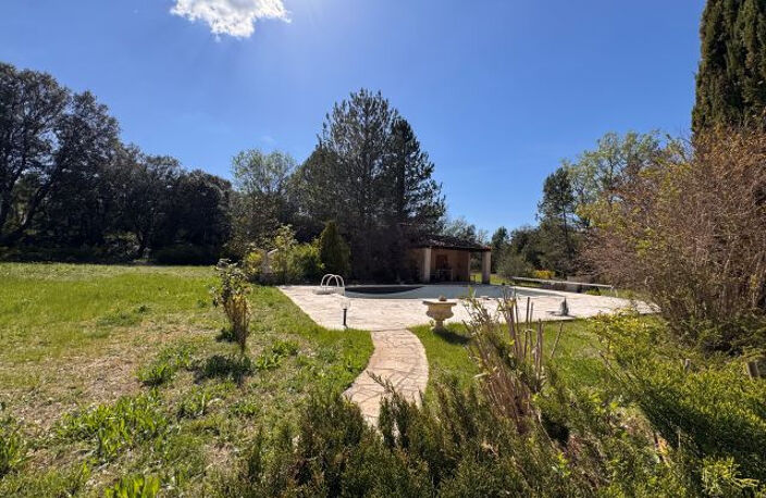MAISON T5 AVEC GARAGE ET PISCINE A VENDRE SUR JOUQUES — photo 5