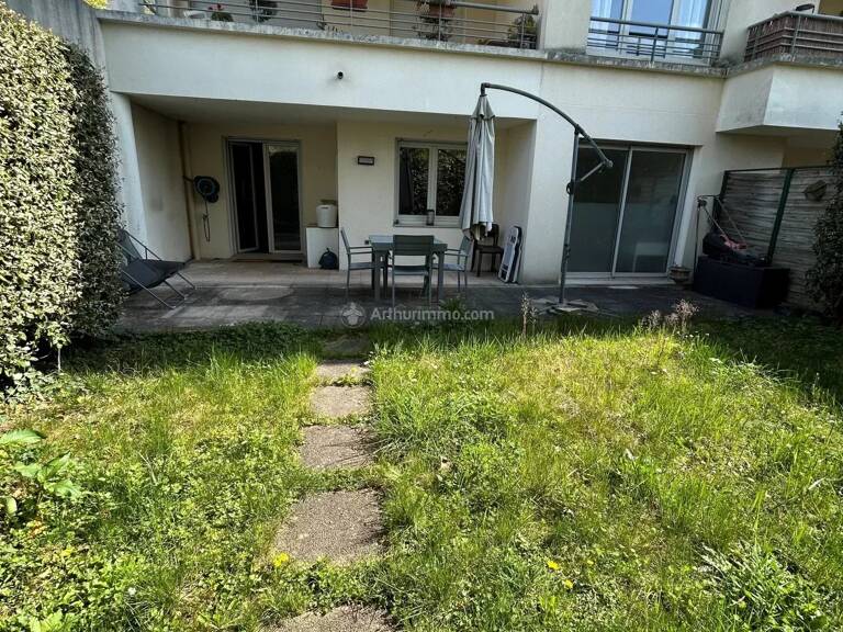 T4 meublé de 80 m² + jardin de 60 m² – Piscine – Lyon 5 / Ste-Foy — photo 1