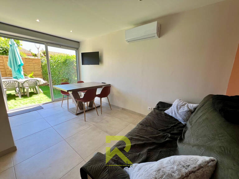 Superbe T2 + cabine en  rez-de-jardin  proche plage — photo 1