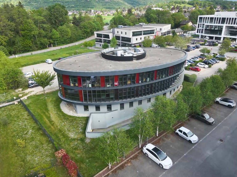 CHALLES-LES-EAUX / FACE MÉDIPÔLE   BUREAUX CLÉS EN MAIN AVEC — photo 1